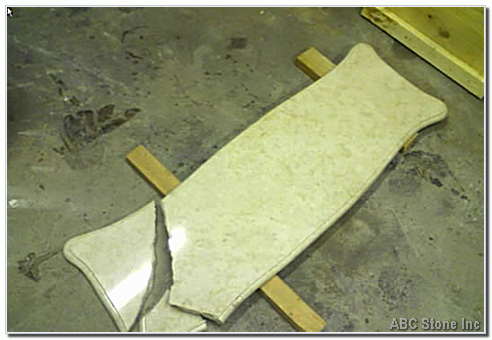 Cracked marble table icon