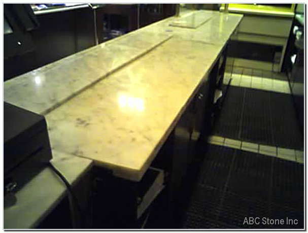 Retail Store Countertop Repair: Crack Resolved