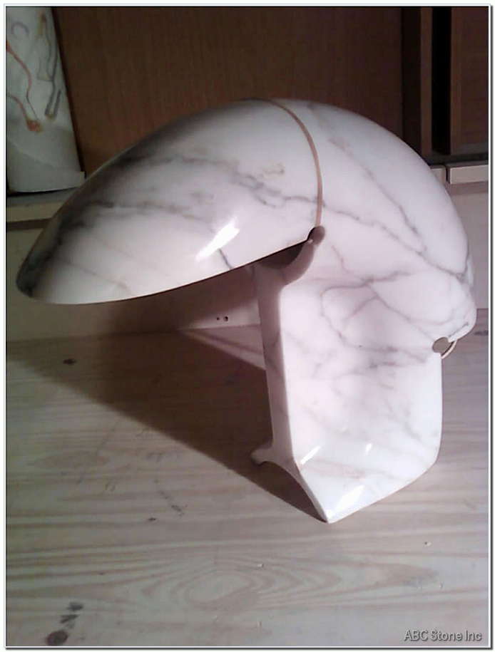 Marble table lamp with fixed cracks