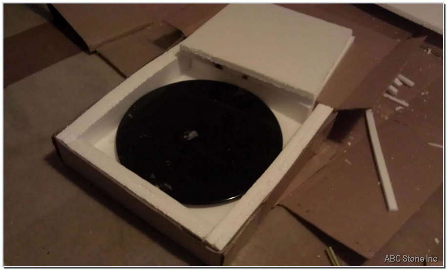 Shipping package box image for online shopping