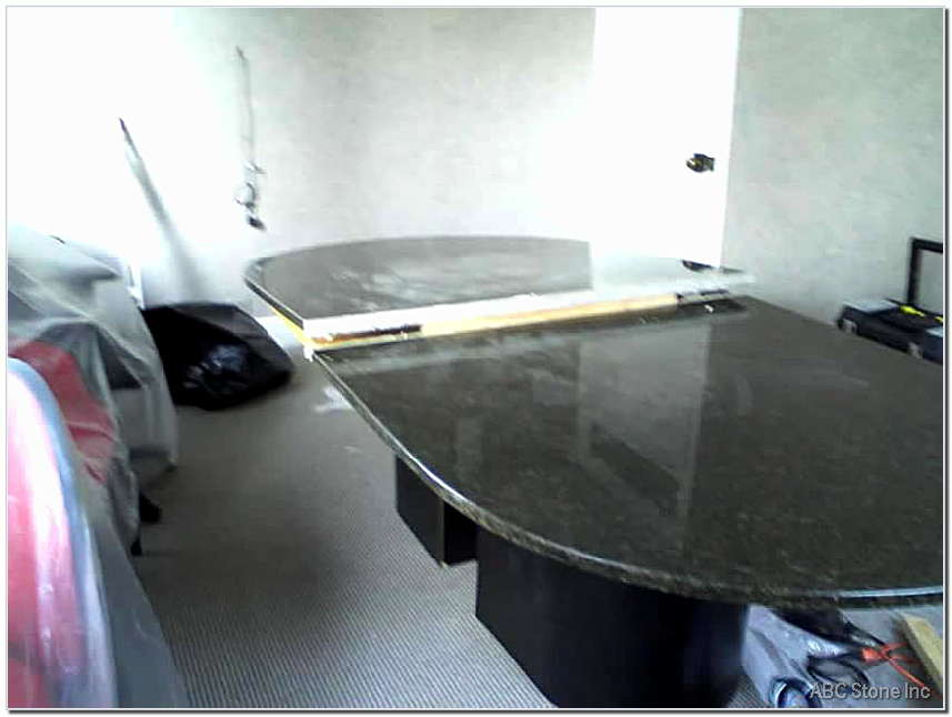 Repairing and restoring a tabletop seam